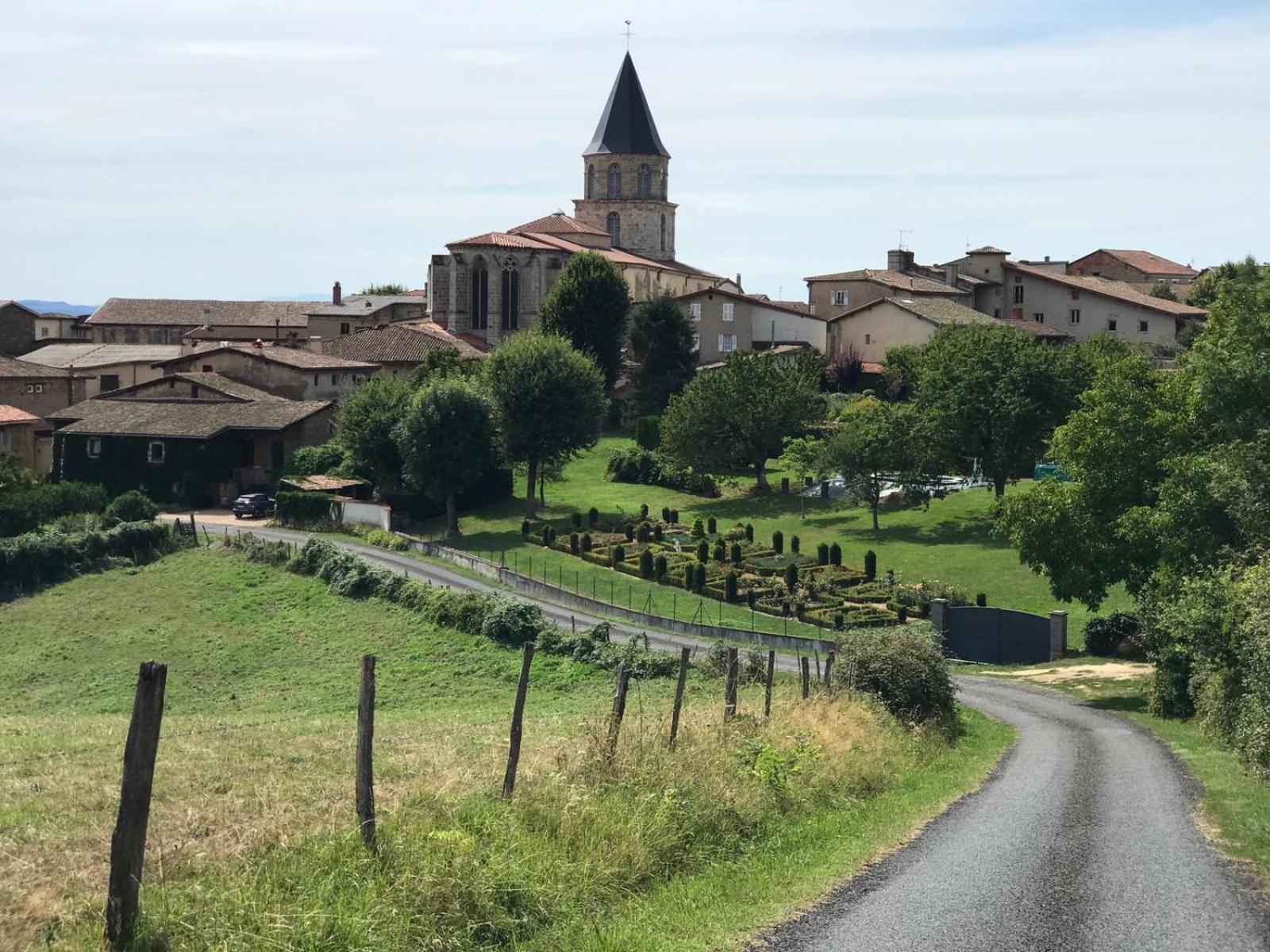 Le Jardin De Chignore Vollore-Ville Buitenkant foto